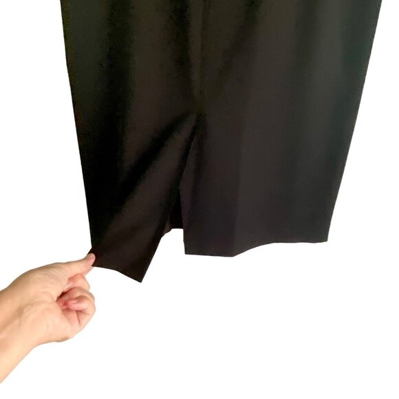 Black Fully Lined Skirt With Back Slit and Pockets Size 14 - Picture 4 of 5